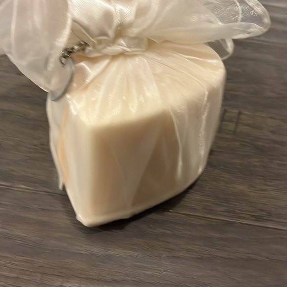 Things Remembered Ivory Heart Candle and Heart Tray and Heart Charm - Picture 3 of 11